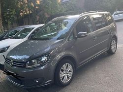 Grau Gebraucht 2013 VW Touran Highline Van / Kleinbus | 9.000 € (Guter Preis)