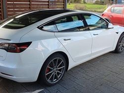 Schwarz Gebraucht 2022 Tesla Model 3 Limousine | 30.250 € (Guter Preis)