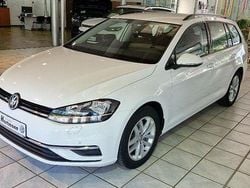 Weiß Gebraucht 2020 VW Golf VII Comfortline Kombi | 19.490 € (Fairer Preis)