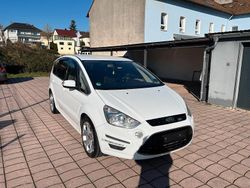 Weiß Gebraucht 2012 Ford S-MAX S Van / Kleinbus | 8.390 € (Etwas zu teuer)