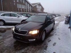Schwarz Gebraucht 2016 Skoda Octavia Style Kombi | 6.500 € (Superpreis)