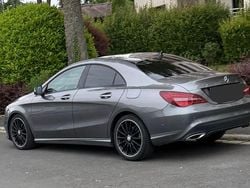 Grau Gebraucht 2017 Mercedes CLA200 Limousine | 20.300 € (Fairer Preis)