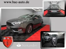 Grau Gebraucht 2018 Ford Focus ST-Line Limousine | 12.900 € (Guter Preis)