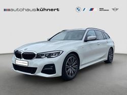 Alpinweiss iii Gebraucht 2022 BMW 318 M Sport Kombi | 28.855 € (Guter Preis)