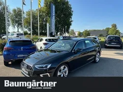 Mythosschwarz metallic Gebraucht 2024 Audi A4 S-line plus Kombi | 37.840 € (Superpreis)