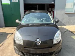 Schwarz Gebraucht 2008 Renault Twingo Kleinwagen | 1.200 €