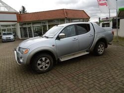 Silber Gebraucht 2007 Mitsubishi L200 Intense Abholung | 8.290 € (Guter Preis)
