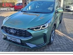 Bursting green metallic Gebraucht 2024 Ford Kuga ST-Line SUV | 35.890 € (Superpreis)