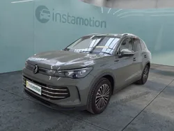 Grün Gebraucht 2024 VW Tiguan Elegance SUV | 38.280 € (Etwas zu teuer)