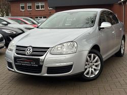 Silber Gebraucht 2006 VW Jetta Comfortline Limousine | 4.999 € (Teuer)