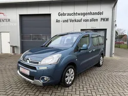 Blau Gebraucht 2014 Citroën Berlingo SELECTION Van / Kleinbus | 7.500 € (Etwas zu teuer)