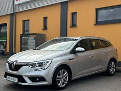 Silber Gebraucht 2016 Renault Mégane IV Experience Limousine | 8.980 € (Fairer Preis)