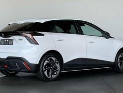 Rot / diamond red / metallic Gebraucht 2023 MG MG4 EV Comfort Kleinwagen | 18.970 € (Guter Preis)