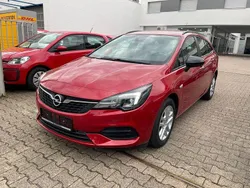 Rot Gebraucht 2021 Opel Astra Edition Kombi | 11.995 € (Guter Preis)