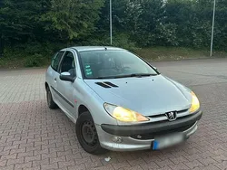 Silber Gebraucht 1999 Peugeot 206 Kleinwagen | 800 € (Guter Preis)