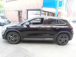 Mercedes GLA250