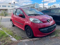 Rot Gebraucht 2005 Peugeot 107 Kleinwagen | 350 € (Guter Preis)