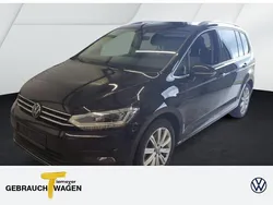 Schwarz Gebraucht 2024 VW Touran Highline Van / Kleinbus | 33.980 € (Fairer Preis)