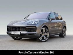 Grau Gebraucht 2022 Porsche Cayenne Turbo S SUV | 116.950 € (Fairer Preis)
