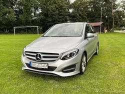 Silber Gebraucht 2016 Mercedes B250 Urban Van / Kleinbus | 17.900 € (Guter Preis)