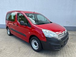 Rot Gebraucht 2017 Citroën Berlingo Live Van / Kleinbus | 6.900 € (Fairer Preis)