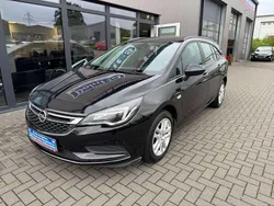 Schwarz Gebraucht 2018 Opel Astra Edition Kombi | 14.290 € (Fairer Preis)