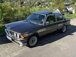 Grau Gebraucht 1981 BMW 323 Sport Line Limousine | 36.900 €