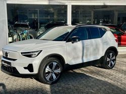 Crystal white / metallic (metallic) Gebraucht 2022 Volvo XC40 Core SUV | 29.990 € (Guter Preis)