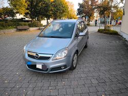 Grau Gebraucht 2006 Opel Zafira Van / Kleinbus | 2.550 € (Guter Preis)