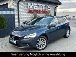 Denim blue / metallic Gebraucht 2016 Volvo V40 CC Momentum Kombi | 10.650 € (Fairer Preis)