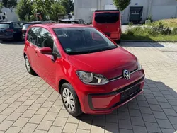 Rot Gebraucht 2021 VW up! Move Kleinwagen | 9.950 € (Guter Preis)