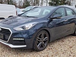 Schwarz Gebraucht 2015 Hyundai i30 Turbo Limousine | 9.699 € (Fairer Preis)