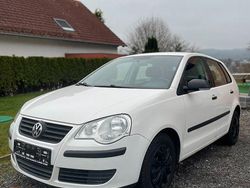 Weiß Gebraucht 2008 VW Polo Trendline Limousine | 2.349 € (Fairer Preis)