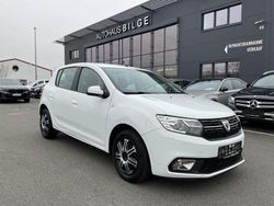 Weiß Gebraucht 2017 Dacia Sandero Lauréate Limousine | 6.877 € (Superpreis)