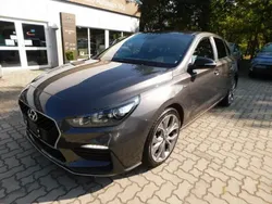 Braun (moon rock) Gebraucht 2018 Hyundai i30 N Line Limousine | 15.290 € (Fairer Preis)