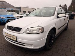 Weiß Gebraucht 2010 Opel Astra Limousine | 1.700 € (Superpreis)