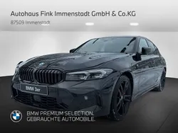 Saphirschwarz metallic Gebraucht 2024 BMW 320 M Sport Limousine | 54.490 €