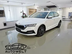 Weiß Gebraucht 2022 Skoda Octavia Limousine | 17.490 € (Fairer Preis)