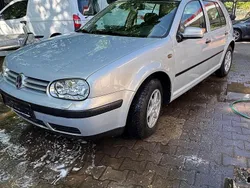Grau Gebraucht 1998 VW Golf IV Kleinwagen | 1.600 € (Fairer Preis)