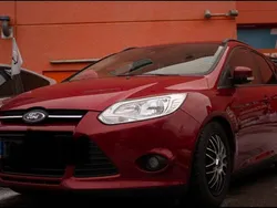 Rot Gebraucht 2011 Ford Focus Kombi | 4.500 € (Fairer Preis)