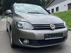 Braun Gebraucht 2010 VW Golf Plus Team Van / Kleinbus | 4.900 € (Guter Preis)