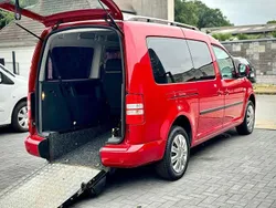 Rot Gebraucht 2013 VW Caddy Maxi Van / Kleinbus | 15.999 €