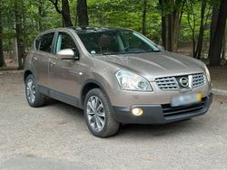 Braun Gebraucht 2009 Nissan Qashqai SUV | 3.300 € (Etwas zu teuer)