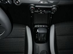 Schwarz Neu 2025 Kia Stonic 4 SUV | 25.961 € (Fairer Preis)