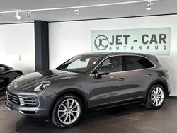 Grau Gebraucht 2019 Porsche Cayenne Chrono SUV | 44.900 € (Etwas zu teuer)