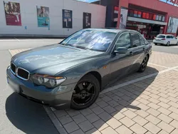 BMW 745