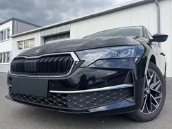 Schwarz schwarzmagic Gebraucht 2025 Skoda Octavia Selection Kombi | 27.990 € (Fairer Preis)