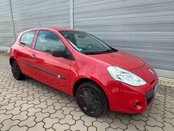 Rot Gebraucht 2009 Renault Clio III Expression Kleinwagen | 1.749 € (Fairer Preis)