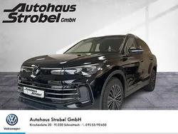 Deep black perleffekt Neu 2025 VW Tiguan Elegance SUV | 52.470 €