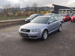 Silber Gebraucht 2003 Audi A3 Ambiente Limousine | 2.695 € (Fairer Preis)